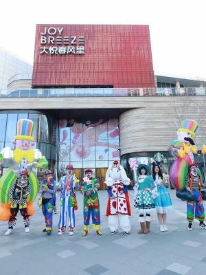玩偶扮演